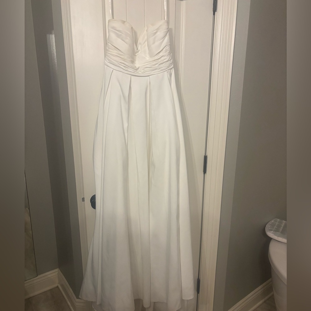 David's Bridal Elegant White Wedding Dress